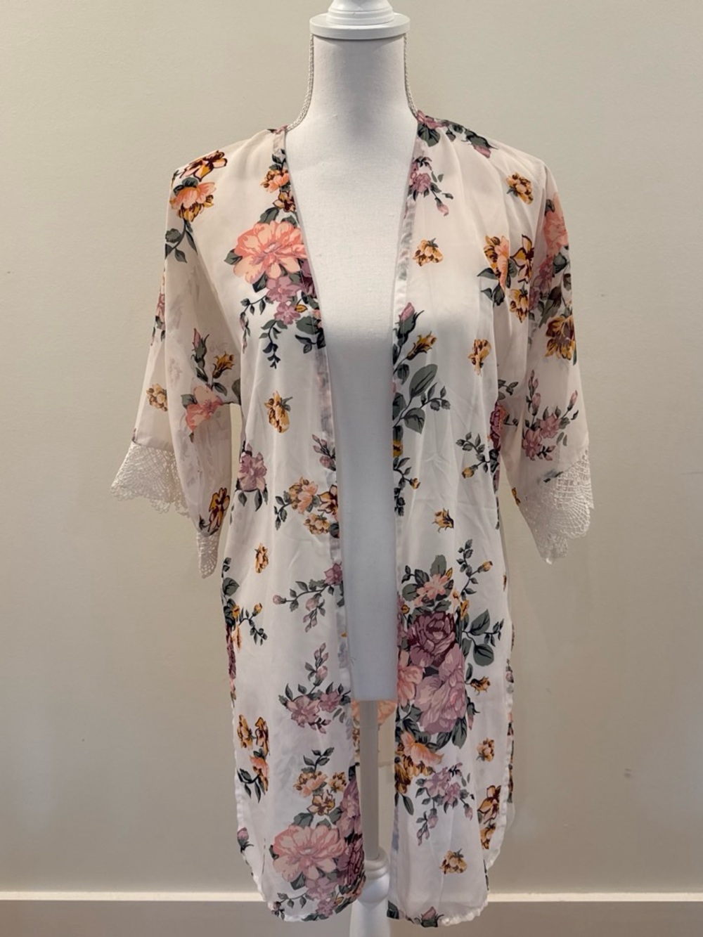 Wallflower White Floral Open-Front Kimono